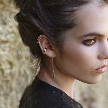 1647307329_3-krasavica-info-p-krasivii-pirsing-ukha-u-devushek-devushka-3