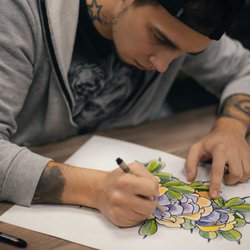 A tetoválás szerzői vázlata