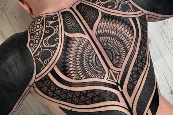 мужские тату на спине (36)