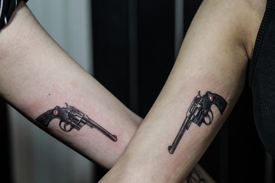 пистолет (2)