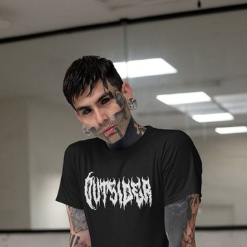 тату на глазном яблоке (12)