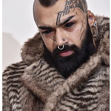 тату на глазном яблоке (23)