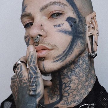 тату на глазном яблоке (9)