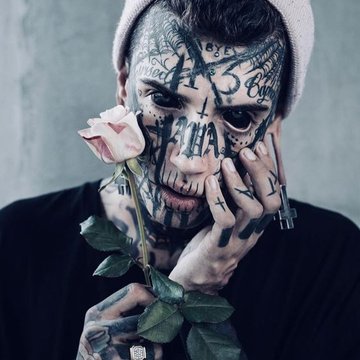 тату на глазном яблоке (16)