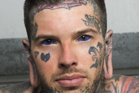 тату на глазном яблоке (10)