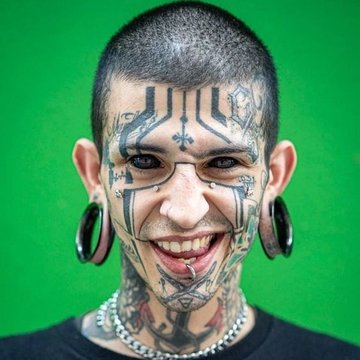 тату на глазном яблоке (20)